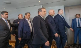 رويترز: المحادثات الإيرانية الأمريكية "توقفت ولم تنته" بعد تهديدات ترامب